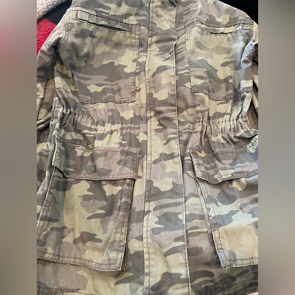 Universal Thread Camouflage Jacket - Picture 6 of 8